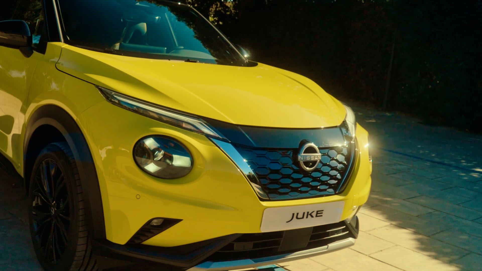 Nissan JUKE – video petlja s prikazom vanjskog izgleda